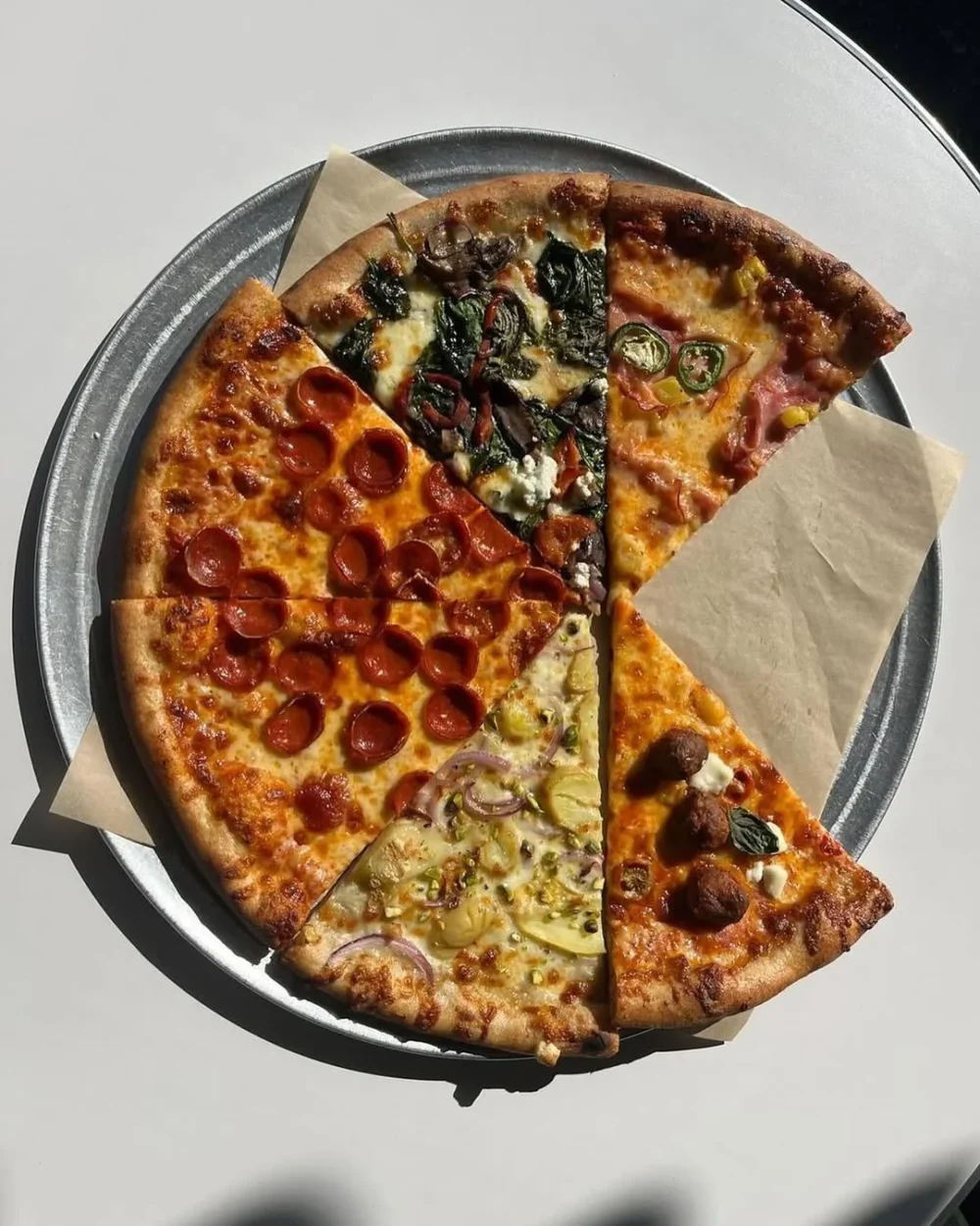 Can’t decide which toppings to get Get them all! @ffpizzaco - @jacoblewismedia מפת המלצות ללוס אנג'לס