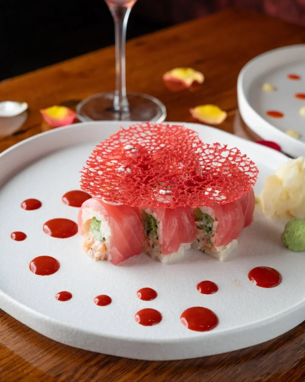 Celebrating with us this week Indulge in exclusive Valentine's Day specials like The Heart Roll with tuna, smoked salmon and gochugang sauce. Only available for a limited time! מפת המלצות ללאס וגאס