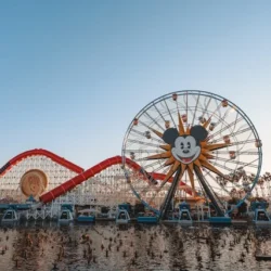 פארק השעשועים דיסני אדוונצ'ר קליפורניה Disney California Adventure Park
