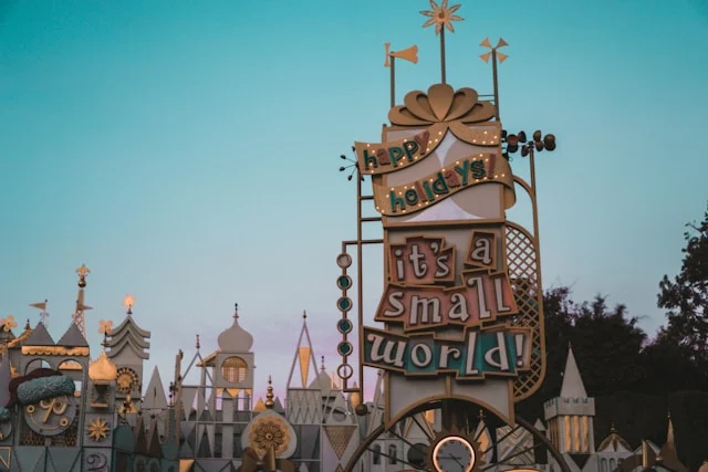 yulissa-tagle-P-SwHEKaBMg-unsplash דיסנילנד קליפורניה Disneyland California