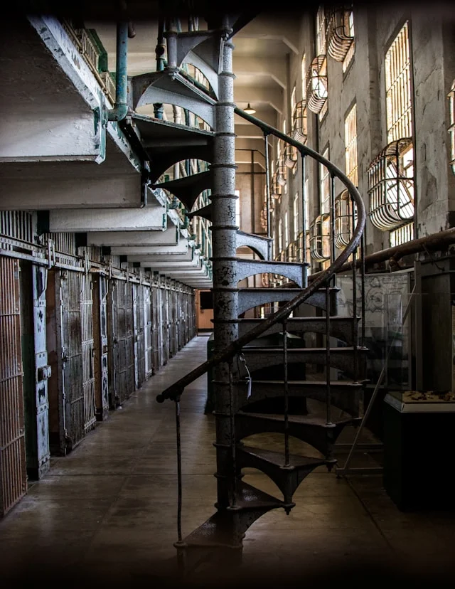 klemens-kopfle-Dw-XG9j3qpw-unsplash סיור בכלא אלקטרז Alcatraz Self-Guided Tour