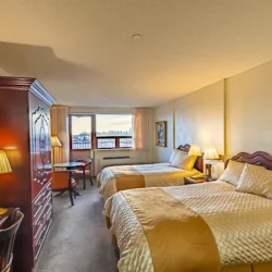 Avenue Plaza Hotel