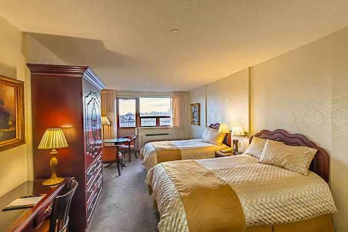 Avenue Plaza Hotel